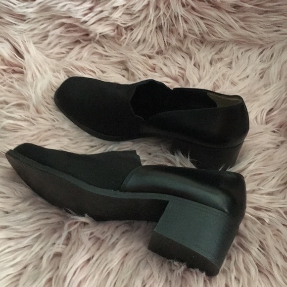 Shoes - Picture 3 of 3